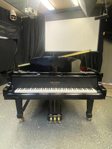 Comparable yamaha custom - yamaha, c7