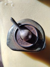  . INTERRUPTEUR  DUCELLIER VOITURES ANCIENNES .