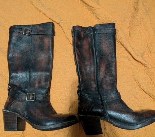 Women frye boots - sz, 8