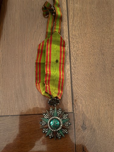 Médaille ordre tunisien