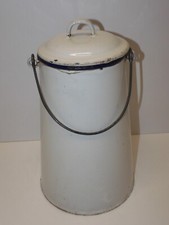 -JOLI ANCIEN POT A LAIT tôle émaillé Blanche liseré bleu déco cuisine Email  D