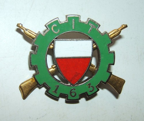 Insigne 163 centre - 163°,