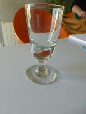 ancien verre à absinthe en verre épais, hauteur 14.8 cm