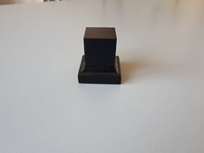 socle noir brillant  pour