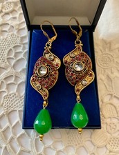 ANCIENNES BOUCLES D'OREILLES