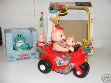 1360/ 2 JOUETS EN PLASTIQUE