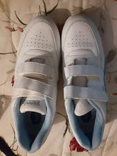ladies shoes size 9.5