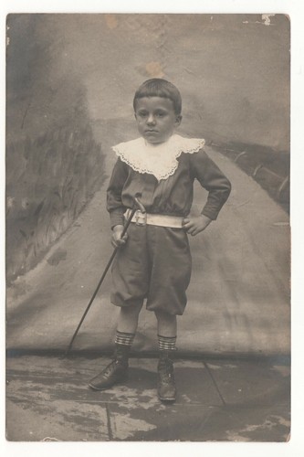 Cpa costume jeune garçon - -,