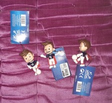 Lot de 3 figurines Officielles