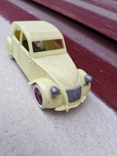 ANCIENNE Voiture CITROEN 2CV