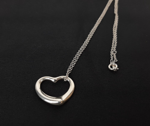Collier pendentif cœur - , ouvert