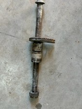 Axe de roue arrière de Yamaha 125 TY