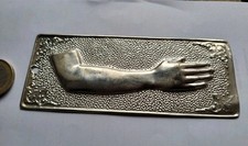 Ex-voto votive motif bras