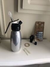 Siphon chantilly excellente qualité 0,5cl, 3 Douilles différentes