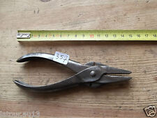 (n° 357 ) OUTIL ANCIEN,PINCE,clé mécanique griffes,tenaille.
