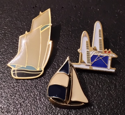 Pin lot 3 bâteaux - pin’s,