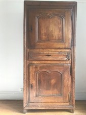 Bonnetière homme debout - homme,