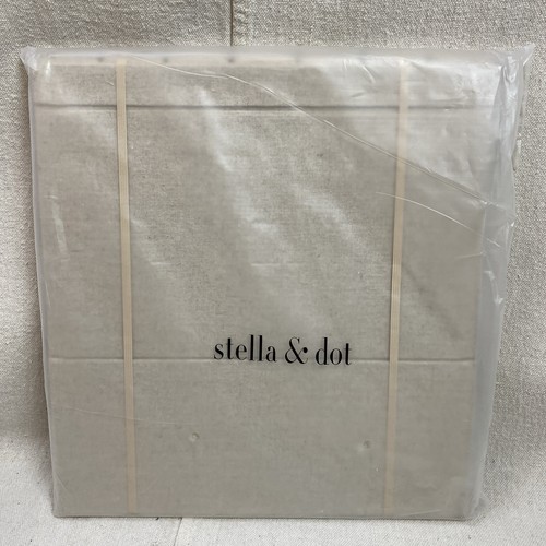 Stella and dot necklace - stella,