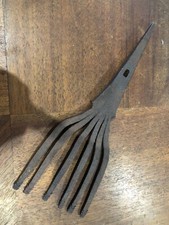 ANCIENNE FOUENE EN FER FORGÉ