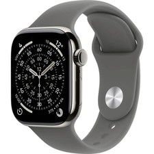 Apple Watch Series 11 GPS + Cellular 42 mm boîtier en titane bracelet de sport