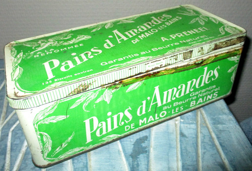 Ancienne boite pains amandes - pains,