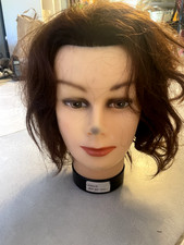 Tête à coiffer exercice