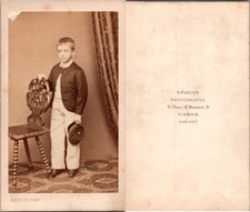 Béguin, Vienne, Petit garçon