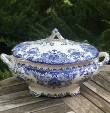 Ancienne soupière légumier