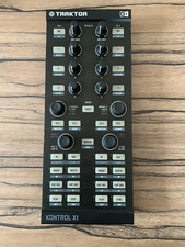 Native Instruments TRAKTOR KONTROL X1 , non testé .
