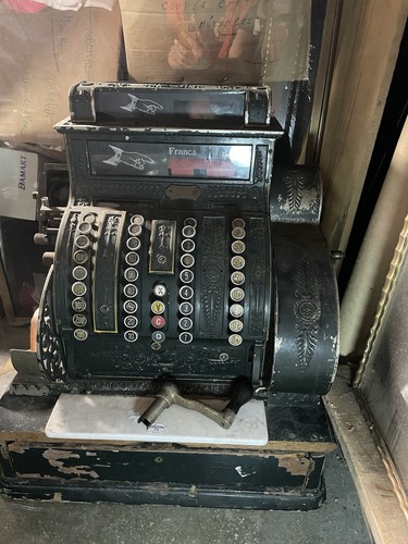 Ancienne caisse enregistreuse - ancienne,