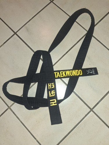 Ceinture noire brodée