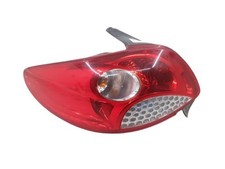 Feu arriere principal gauche