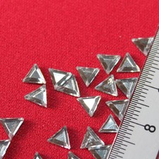 70 Strass thermocollant Triangle 6x6 mm (hotfix) cristal A+ qualité Bling