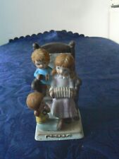 ANCIEN BISCUIT POLYCHROME 3 ENFANTS AUX INSTRUMENTS DE MUSIQUE CERAMIQUE VINTAGE