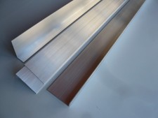 LOT de 4 cornières en