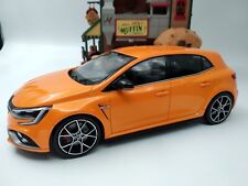 Renault Megane R.S Trophy 2022,orange, echelle 1/18 ,Norev , 24cm,neuve,