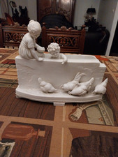 Superbe Centre de table Biscuit Muller