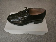 Chaussures à lacets femme