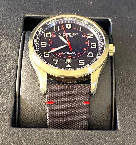 Victorinox swiss army airboss - victorinox,