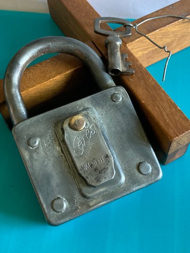 Ancien gros cadenas mousqueton - gros,