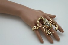Femme métal scorpion mode - métal,