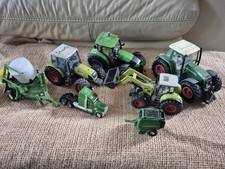 Lot De Tracteur Miniature Siku