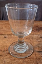 GRAND VERRE A PIED BISTROT EN