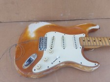 FENDER STRATOCASTER USA