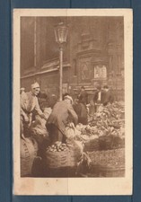 CPA 210 carte Paris 1er les halles carreau des Vertus les pommes de terre et les