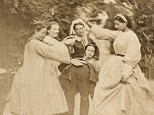 Jeu avec cinq femmes avec un homme c1870 Photo Stereo Albumine Vintage 
