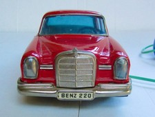 MERCEDES 220 MADE IN JAPAN
