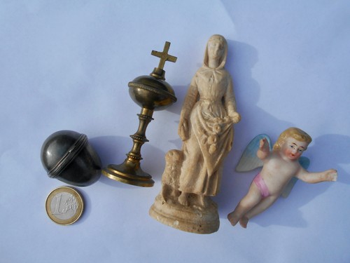 Lot objets religieux ampoule - objets,
