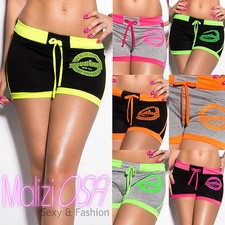 Short femme court - court, made