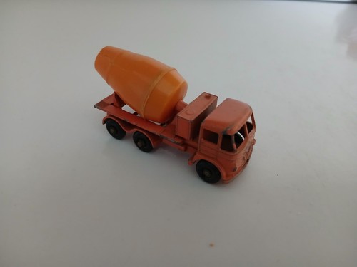 Camion toupie beton england - toupie,